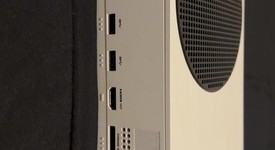 Mint
													Xbox Series S (2020) - Robot White, 1 TB, photo 5 of 7