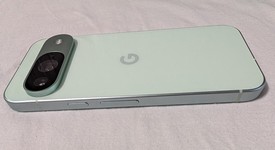 Mint
													Google Pixel 9 - Unlocked, Wintergreen, 128 GB, 12 GB, G2YBB, photo 4 of 7