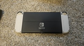Mint
													Nintendo Switch - OLED - White, 64 GB, photo 5 of 7