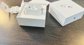 Used
													Apple AirPods Pro 2 - Lightning, photo 5 of 11