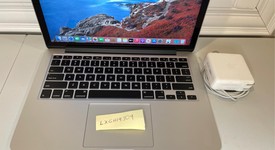 Good
													MacBook Pro 2015 (Retina) - 13" - Silver, 256 GB, 8 GB, photo 2 of 8