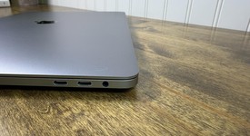 Good
													MacBook Pro 2017 (With Touch Bar) - 15" - I7, Gray, 512 GB, 16 GB, photo 5 of 8