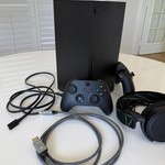 Mint Xbox Series X (2020) - 1 TB, Black, standard