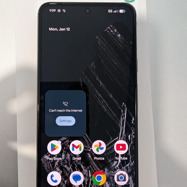 Google Pixel 8 - Unlocked, 128 GB, Hazel, 8 GB, G9BQD, Sub-6 5G