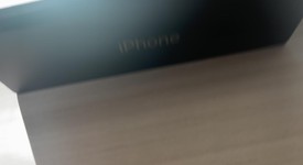 Mint
													Apple iPhone 11 Pro Max - Unlocked, Gold, 256 GB, A2161, photo 5 of 6