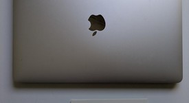 Good
													MacBook Pro 2020 - 13" - I5, Silver, 1 TB, 16 GB, photo 1 of 5