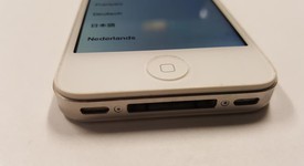 Fair
													Apple iPhone 4 - Verizon, White, 8 GB, A1349, photo 3 of 7