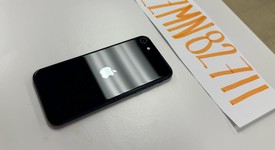 Mint
													Apple iPhone SE 3rd Gen 2022 - Unlocked, Midnight, 64 GB, A2595, photo 4 of 7