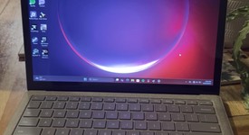 Good
													Microsoft Surface Laptop 2 - I5, Platinum, 256 GB, 8 GB, photo 3 of 6