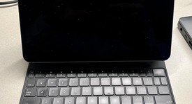 Mint
													Apple iPad Pro 11" 2nd Gen 2020 - Verizon, Gray, 256 GB, A2068, photo 3 of 8
