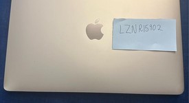 Good
													MacBook Air 2020 - 13" - I5, Gold, 512 GB, 16 GB, photo 5 of 6