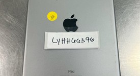 Good
													Apple iPad 5th Gen - Wi-Fi, Silver, 32 GB, A1822, photo 1 of 3