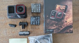 Mint
													Insta360 Ace Pro 2, photo 1 of 7