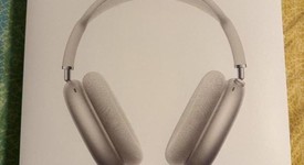 Used
													Apple AirPods Max USB-C - Starlight, photo 2 of 6