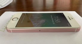 Good
													Apple iPhone SE 1st Gen 2016 - Unlocked, Rose Gold, 128 GB, A1723, photo 4 of 12