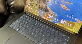 Mint
													Lenovo Yoga Laptop, photo 2 of 11