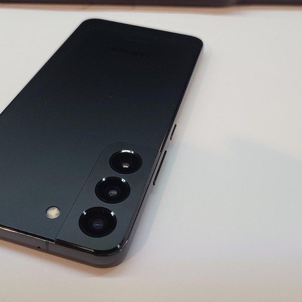 Samsung Galaxy S22 - Verizon, Black, 128 GB, 8 GB, SM-S901U