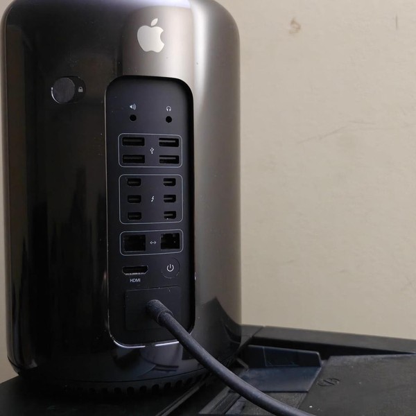 Mac Pro (2013) - Black