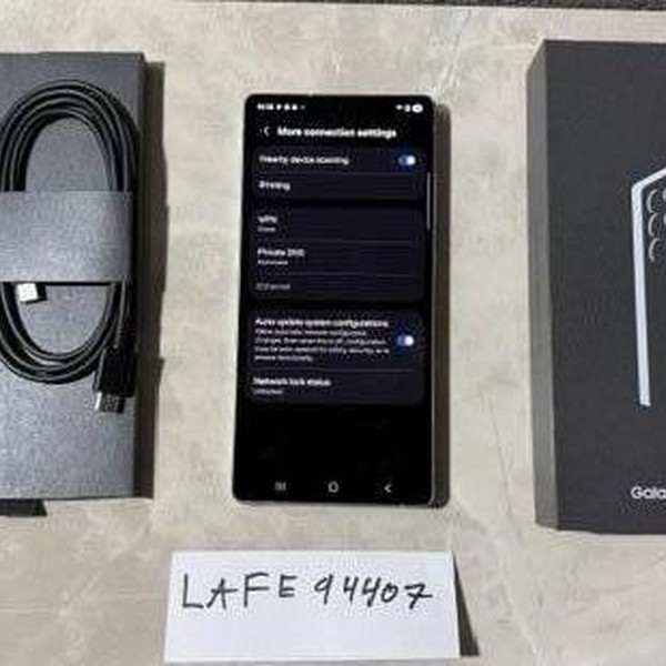 Samsung Galaxy S25 Ultra - Spectrum, 256 GB, Silverblue, 12 GB, SM-S938U