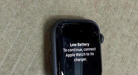 Good
													Apple Watch SE 1st Gen 44mm - Unlocked, Gray, A2354 - Cellular, Aluminum, photo 3 of 6