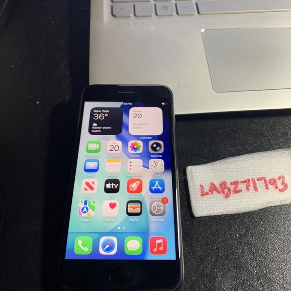 Apple iPhone SE 3rd Gen 2022 - Unlocked, 64 GB, Midnight, A2595