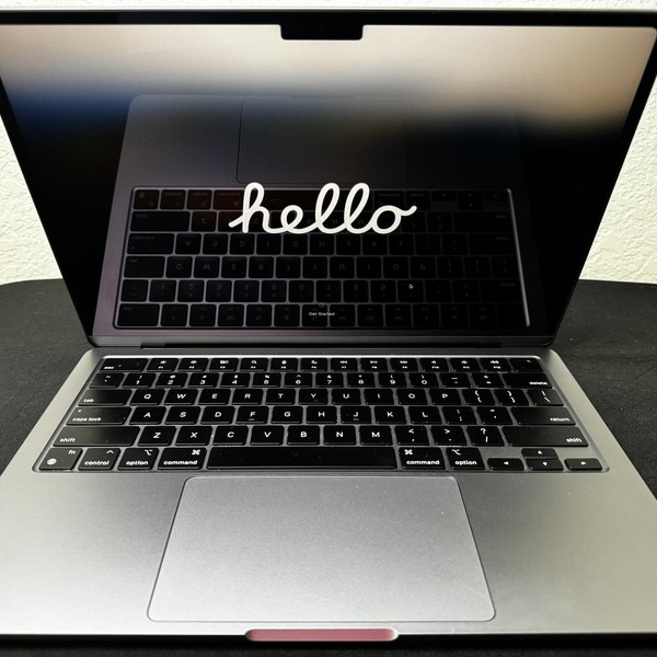 MacBook Air 2022 (M2) - 13 inch - 256 GB, Gray, 8 GB, Apple M2