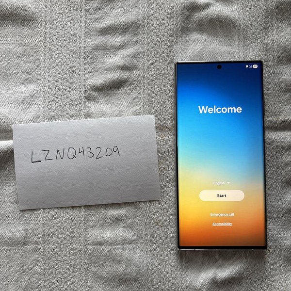 Samsung Galaxy S22 Ultra - Unlocked, 256 GB, White, 12 GB, SM-S908U1