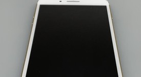 Mint
													Apple iPhone 7 Plus - Unlocked, Gold, 128 GB, A1661, photo 1 of 6