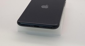 Mint
													Apple iPhone SE 3rd Gen 2022 - AT&T, Midnight, 64 GB, A2595, photo 4 of 7