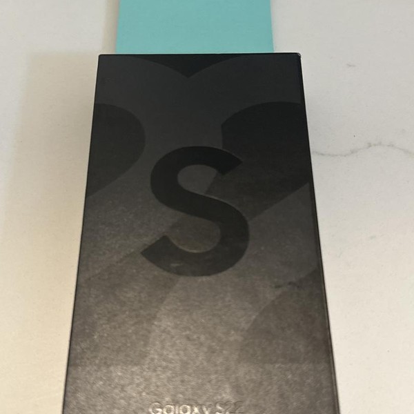 Samsung Galaxy S22 - Verizon, 128 GB, Black, 8 GB, SM-S901U