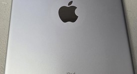 Good
													Apple iPad 6th Gen - Unlocked, Gray, 32 GB, A1954, photo 2 of 3