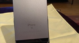 Mint
													Apple iPhone SE 1st Gen 2016 - Unlocked, Grey, 16 GB, A1662, photo 1 of 9