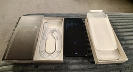 Good
													Google Pixel 9 Pro - Unlocked, Obsidian, 256 GB, 16 GB, GR83Y, photo 5 of 11