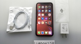 Good
													Apple iPhone Xr - Verizon, Red, 64 GB, A1984, photo 3 of 21