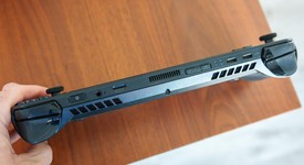 Mint
													Asus ROG Ally X - Z1 Extreme, Black, 1 TB, 24 GB, photo 4 of 9