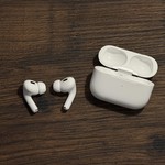 Used Apple AirPods Pro 2 - USB-C