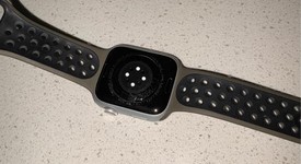 Good
													Apple Watch Series 8 45mm - Unlocked, Silver, A2774 - Cellular, Aluminum, photo 3 of 4