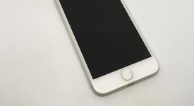 Good
													Apple iPhone 7 - Sprint, Silver, 32 GB, A1660, photo 4 of 12