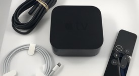 Good
													Apple TV 4k 1st Gen (2017) - 32 GB, photo 2 of 7