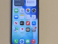 Apple iPhone 16