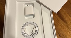 Mint
													Apple iPad Air 5th Gen - Wi-Fi, Gray, 256 GB, A2588, photo 4 of 7