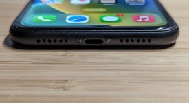Good
													Apple iPhone Xr - Unlocked, Black, 64 GB, A1984, photo 3 of 13