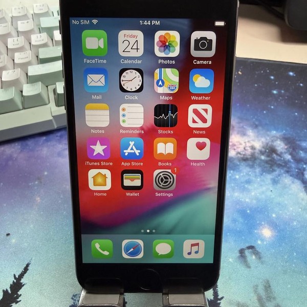 Apple iPhone 6 - Unlocked, 16 GB, Gray, A1549