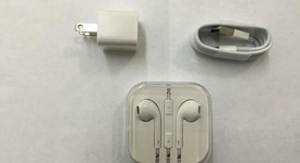 Good
													Apple iPhone 5C - Unlocked, White, 16 GB, A1532, photo 6 of 6