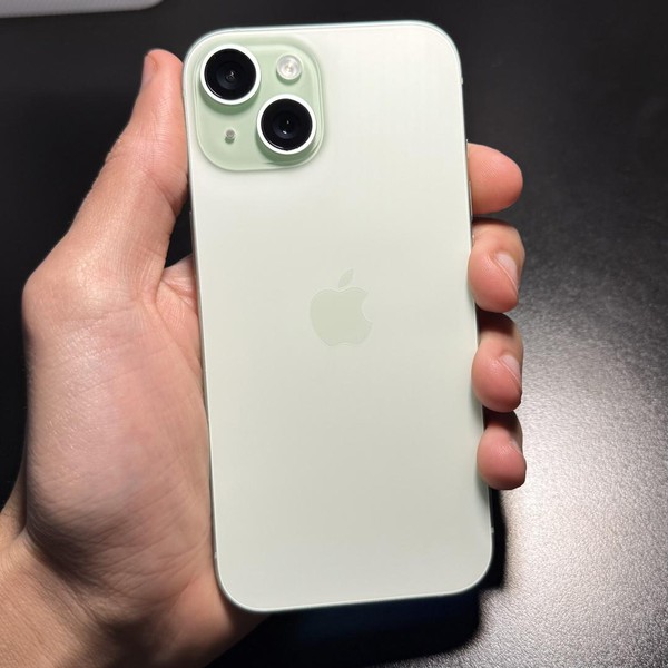 Apple iPhone 15 - Unlocked, 128 GB, Green, A2846