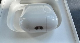 Used
													Apple AirPods Pro 2 - Lightning, photo 5 of 15