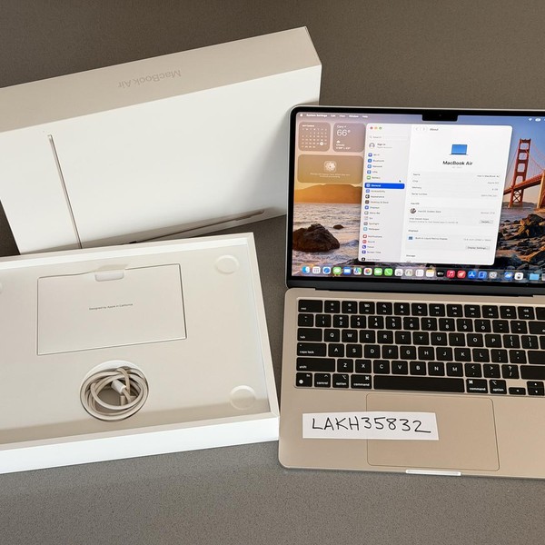 MacBook Air 2022 (M2) - 13 inch - 256 GB, Starlight, 8 GB, Apple M2