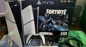 Mint
													PlayStation 5 Slim Digital Edition (2023) - White, 1 TB, photo 1 of 7