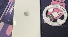 Good
													Apple iPhone SE 3rd Gen 2022 - Unlocked, Starlight, 128 GB, A2595, photo 3 of 8