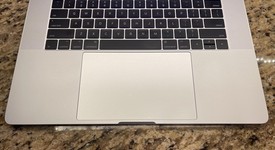Good
													MacBook Pro 2017 (With Touch Bar) - 15" - I7, Silver, 256 GB, 16 GB, photo 2 of 10